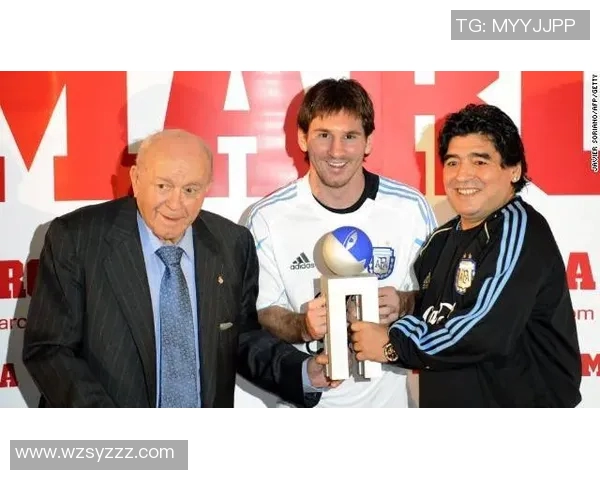 外国足球明星同框合影精彩瞬间回顾与背后的故事分享 外国足球明星同框合影精彩瞬间回顾与背后的故事分享